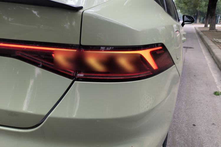 Used BYD Qin PLUS 2021 DM-i 55KM Flagship Model Right Rear Taillight
