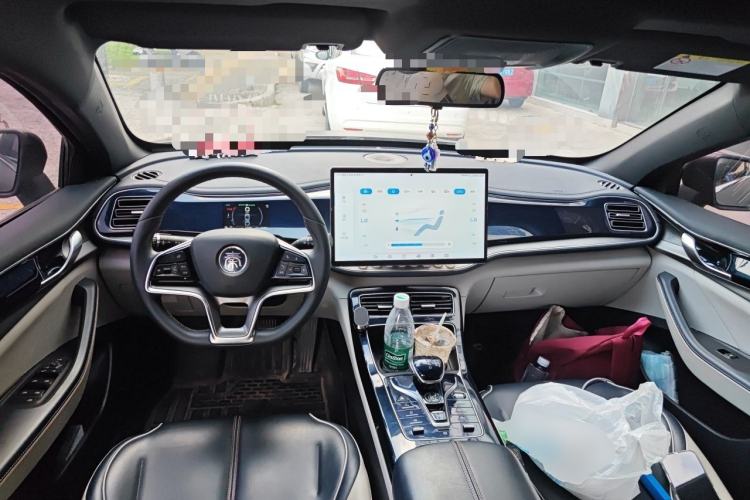 Used BYD Qin PLUS 2021 EV 400KM Luxury Model Center Console