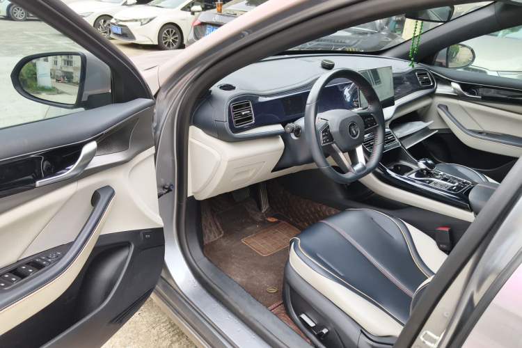 Used BYD Qin PLUS 2021 DM-i 55KM Flagship Model Driver Seat