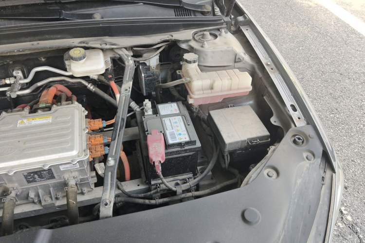 Used BYD Qin PLUS 2021 EV 500KM Luxury Model Engine Bay Left