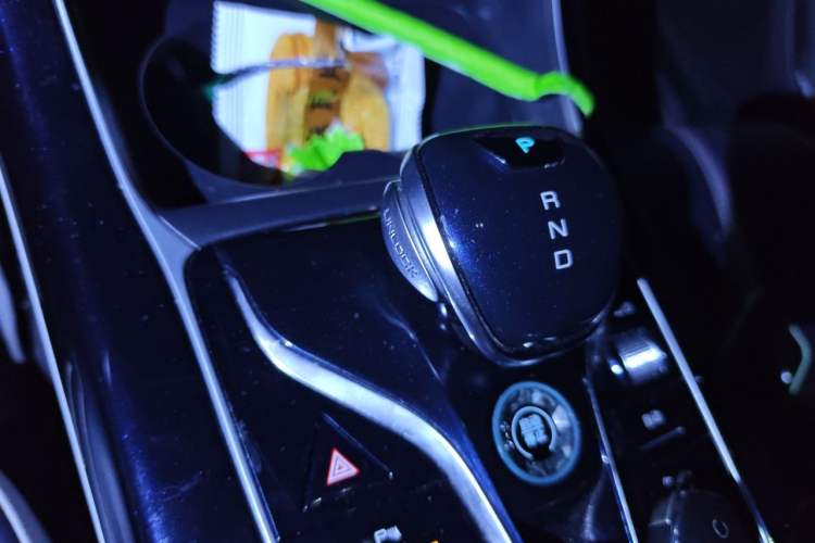 Used BYD Qin PLUS 2021 DM-i 55KM Flagship Model Gear Lever