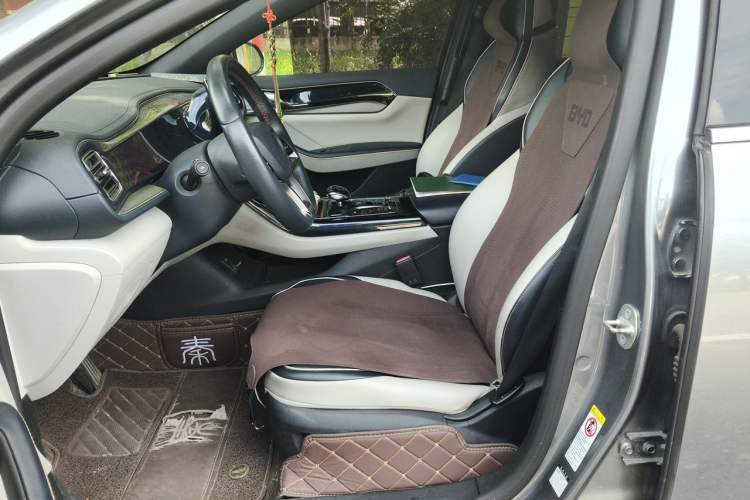 Used BYD Qin PLUS 2021 EV 500KM Luxury Model Left Front Seat