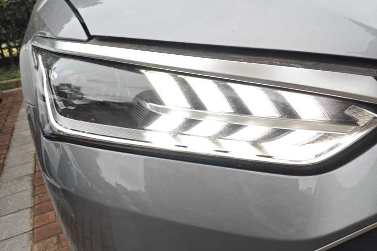 Used BYD Qin PLUS 2021 DM-i 55KM Flagship Model Right Front Headlight