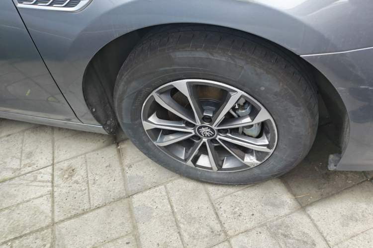 Used BYD Qin PLUS 2021 DM-i 55KM Prestige Model Right Front Wheel Hub