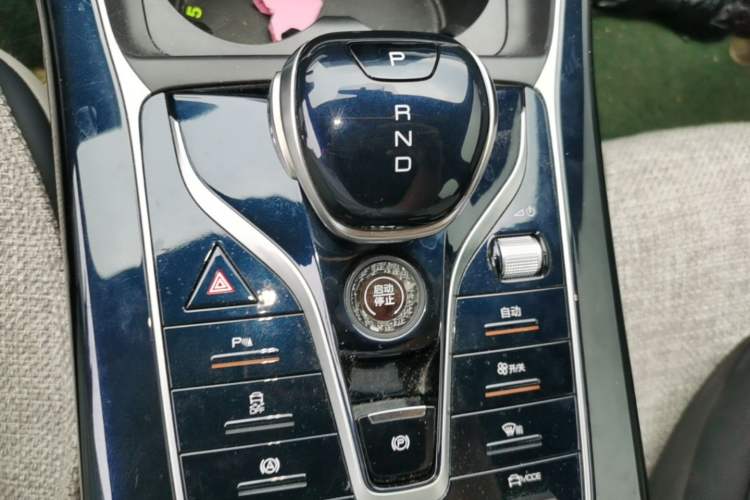 Used BYD Qin PLUS 2021 DM-i 55KM Flagship Model Gear Lever
