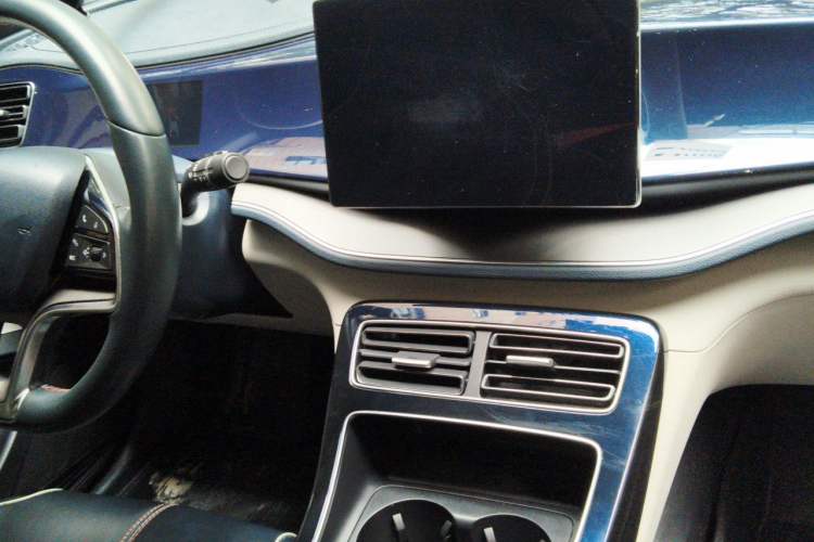 Used BYD Qin PLUS 2021 EV 500KM Luxury Model Audio And AC Panel