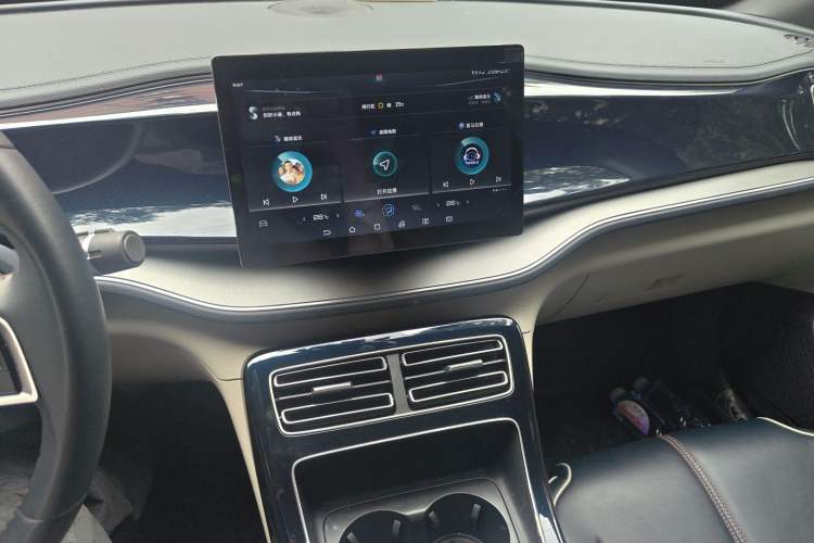 Used BYD Qin PLUS 2021 DM-i 120KM Prestige Model Audio And AC Panel