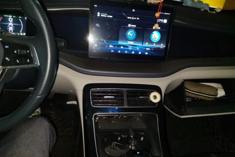 Used BYD Qin PLUS 2021 DM-i 120KM Prestige Model Audio And AC Panel