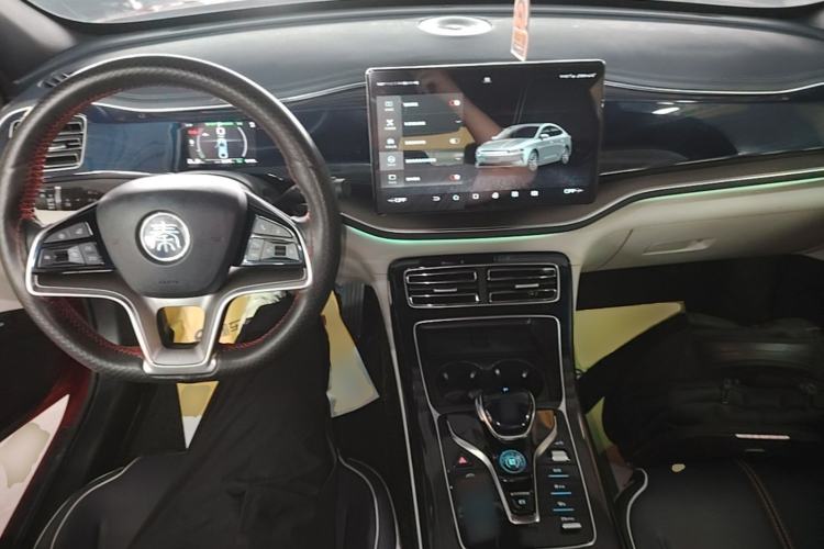 Used BYD Qin PLUS 2021 EV 500KM Premium Model Center Console