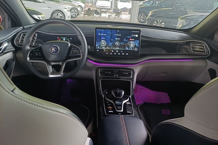 Used BYD Qin PLUS 2021 EV 500KM Premium Model Center Console