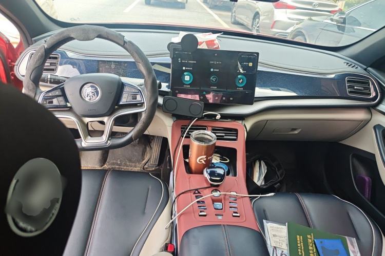 Used BYD Qin PLUS 2021 EV 600KM Flagship Model Center Console