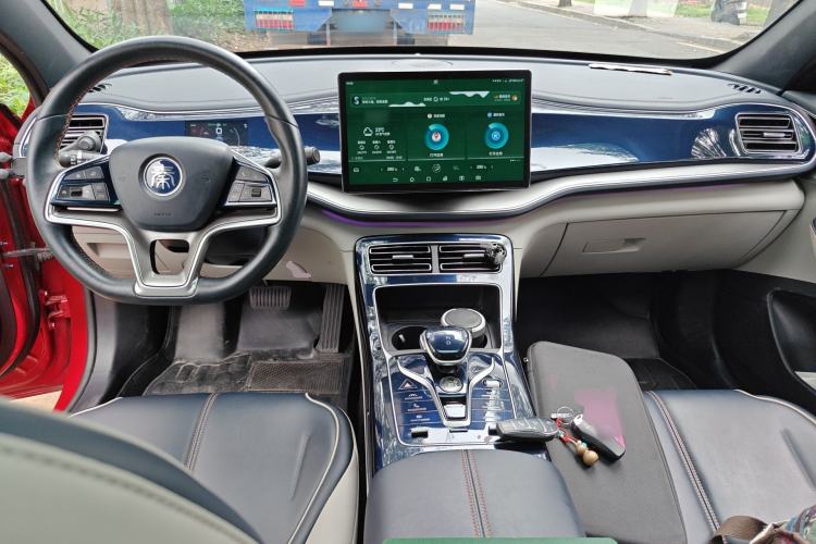 Used BYD Qin PLUS 2021 DM-i 120KM Flagship Model Center Console