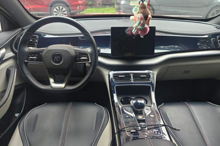Used BYD Qin PLUS 2021 DM-i 120KM Prestige Model Center Console