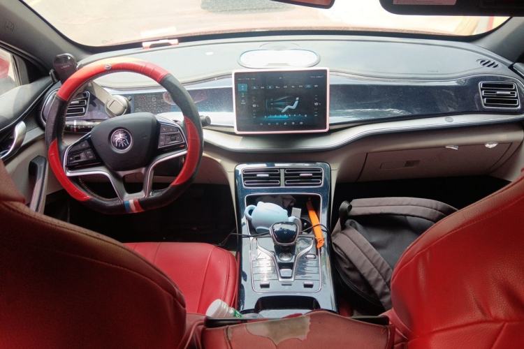 Used BYD Qin PLUS 2021 EV 400KM Luxury Model Center Console