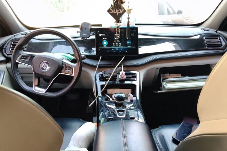 Used BYD Qin PLUS 2021 DM-i 55KM Prestige Model Center Console