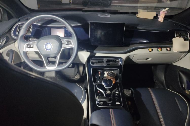 Used BYD Qin PLUS 2021 DM-i 55KM Flagship Model Center Console