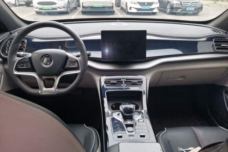 Used BYD Qin PLUS 2021 EV 500KM Luxury Model Center Console