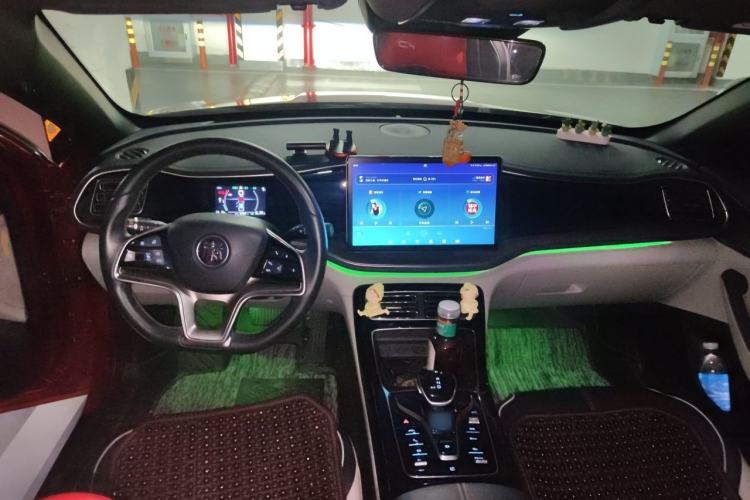 Used BYD Qin PLUS 2021 DM-i 120KM Flagship Model Center Console