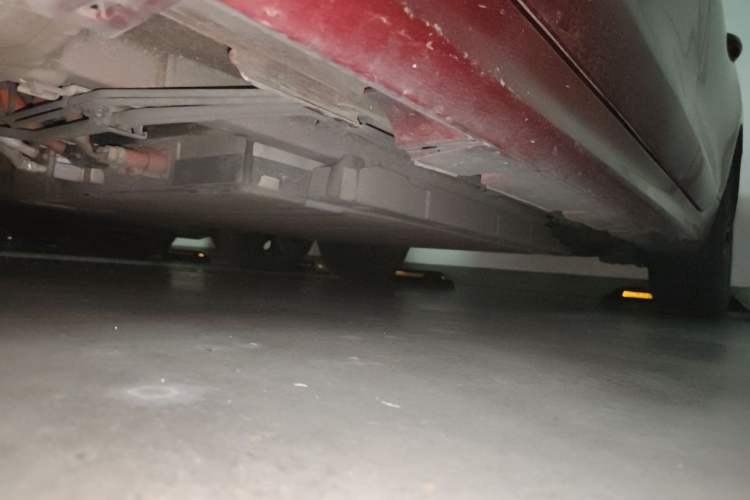 Used BYD Qin PLUS 2021 DM-i 120KM Flagship Model Chassis Front Left