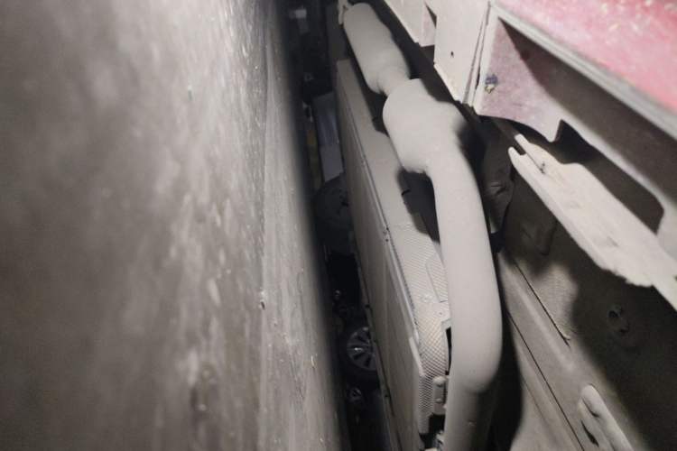 Used BYD Qin PLUS 2021 DM-i 55KM Flagship Model Chassis Front Right