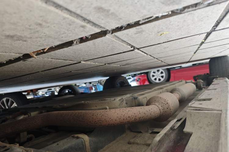 Used BYD Qin PLUS 2021 DM-i 120KM Flagship Model Chassis Front Right