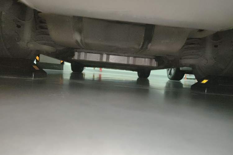 Used BYD Qin PLUS 2021 DM-i 120KM Flagship Model Chassis Rear