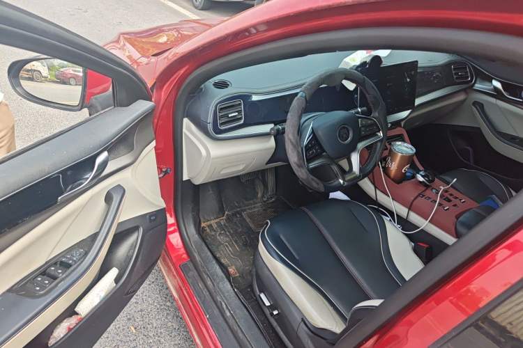Used BYD Qin PLUS 2021 EV 600KM Flagship Model Driver Seat