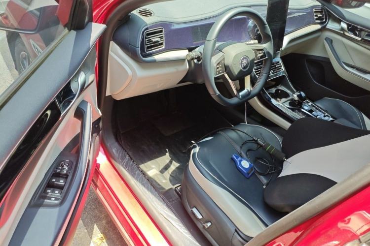 Used BYD Qin PLUS 2021 DM-i 55KM Flagship Model Driver Seat