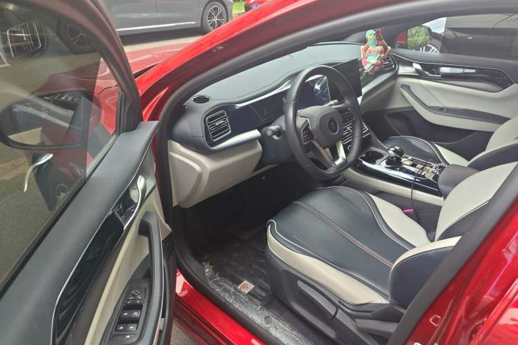 Used BYD Qin PLUS 2021 DM-i 120KM Prestige Model Driver Seat