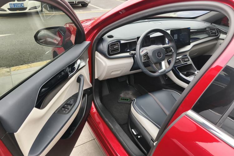Used BYD Qin PLUS 2021 DM-i 55KM Flagship Model Driver Seat