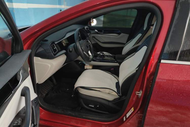 Used BYD Qin PLUS 2021 DM-i 55KM Flagship Model Driver Seat