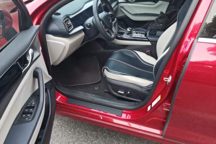 Used BYD Qin PLUS 2021 EV 500KM Luxury Model Driver Seat