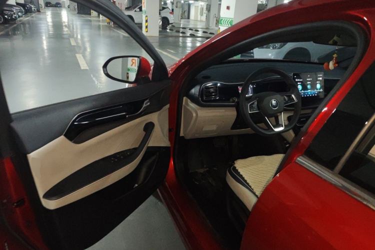 Used BYD Qin PLUS 2021 DM-i 120KM Prestige Model Driver Seat
