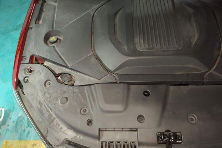 Used BYD Qin PLUS 2021 EV 400KM Luxury Model Engine Bay Right