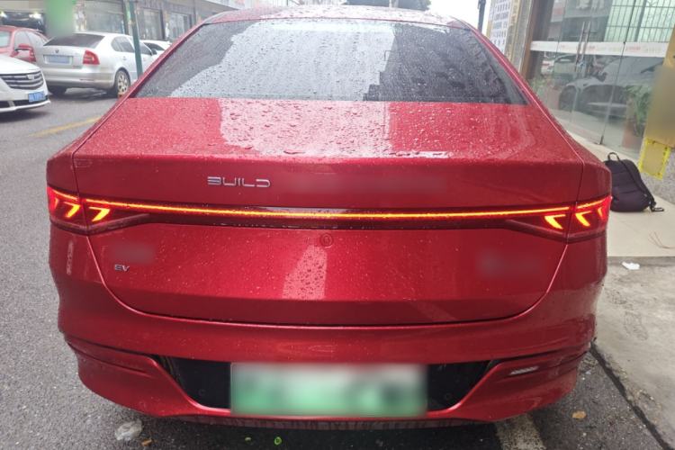 Used BYD Qin PLUS 2021 EV 600KM Flagship Model Exterior 4