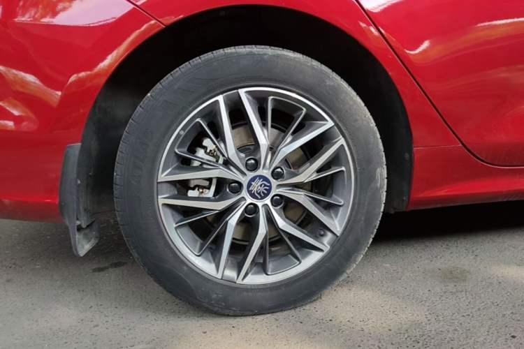 Used BYD Qin PLUS 2021 EV 400KM Luxury Model Exterior 5