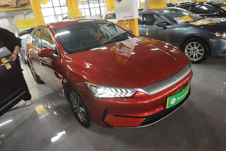 Used BYD Qin PLUS 2021 EV 500KM Premium Model Front Right 45 Deg