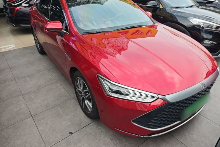 Used BYD Qin PLUS 2021 DM-i 55KM Flagship Model Front Right 45 Deg