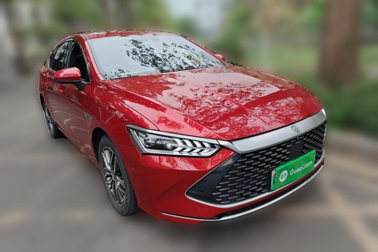 Used BYD Qin PLUS 2021 DM-i 120KM Flagship Model Front Right 45 Deg