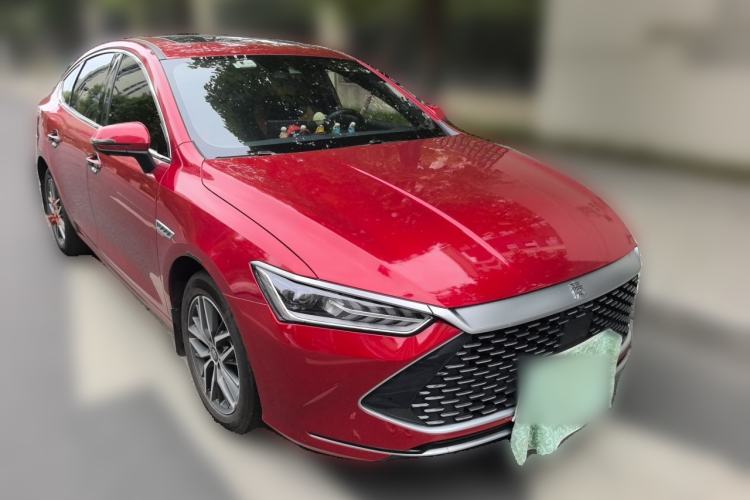 Used BYD Qin PLUS 2021 DM-i 120KM Flagship Model Front Right 45 Deg