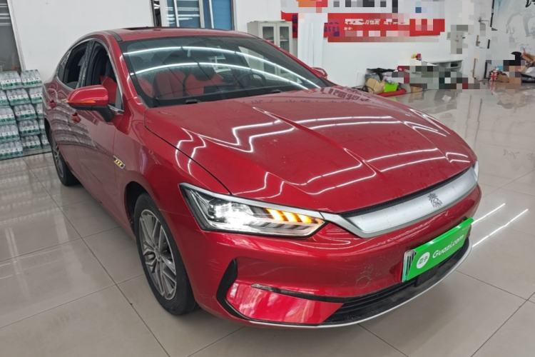 Used BYD Qin PLUS 2021 EV 500KM Luxury Model Front Right 45 Deg