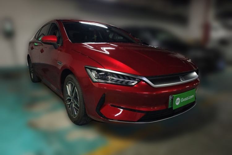 Used BYD Qin PLUS 2021 EV 400KM Luxury Model Front Right 45 Deg