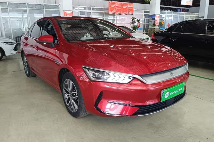 Used BYD Qin PLUS 2021 EV 500KM Premium Model Front Right 45 Deg