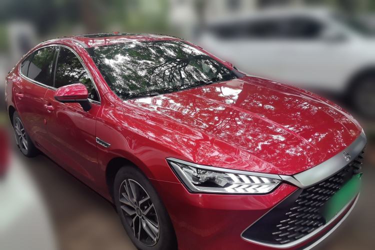 Used BYD Qin PLUS 2021 DM-i 120KM Flagship Model Front Right 45 Deg