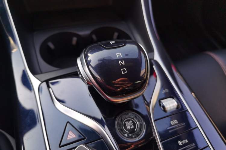 Used BYD Qin PLUS 2021 DM-i 120KM Flagship Model Gear Lever