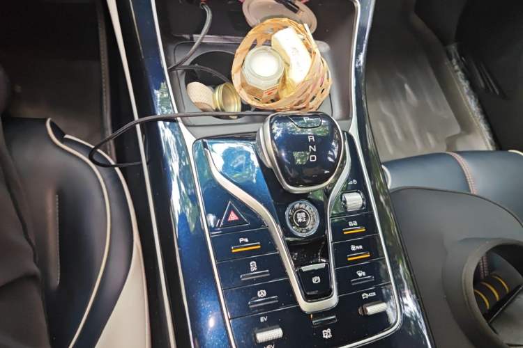 Used BYD Qin PLUS 2021 DM-i 55KM Flagship Model Gear Lever