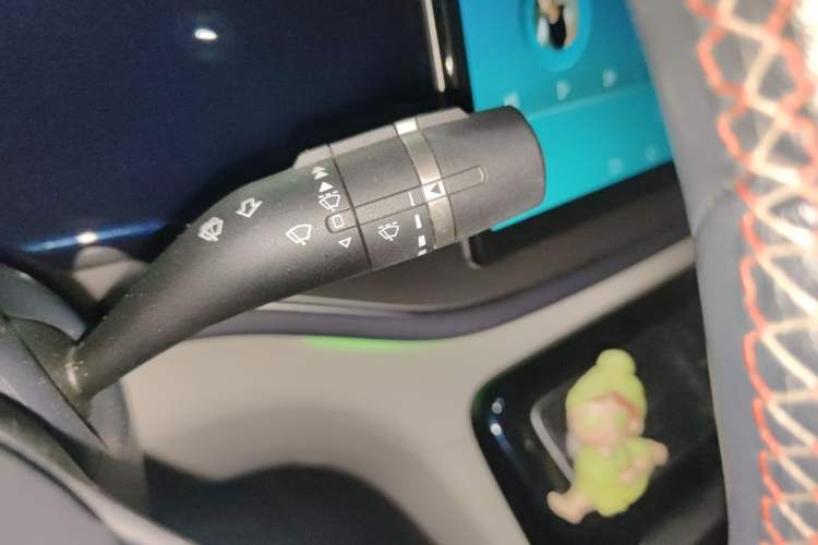 Used BYD Qin PLUS 2021 DM-i 120KM Flagship Model Gear Lever