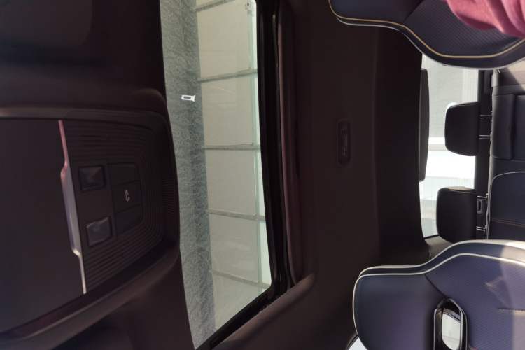 Used BYD Qin PLUS 2021 DM-i 120KM Flagship Model Headliner