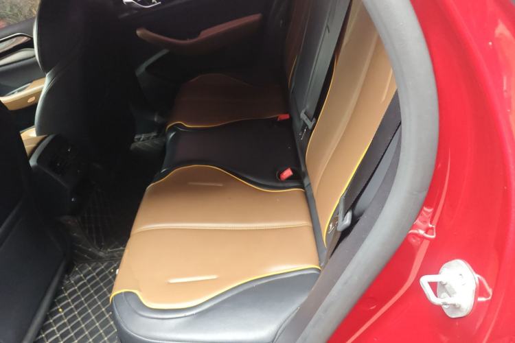 Used BYD Qin PLUS 2021 EV 600KM Flagship Model Interior 4
