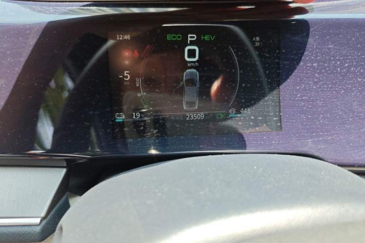 Used BYD Qin PLUS 2021 DM-i 55KM Flagship Model Odometer Close Up